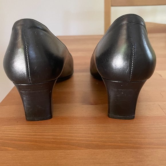 Vintage Bruno Magli Women's Black Leather and Suede Pumps Size 8 - Picture 6 of 8